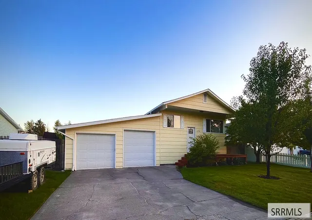 Photo 1 of Single family home for sale at 170 Meadowlark Dr, Shelley, ID 83274 | MLS# 2189151 | Listing updated on 2026-09-11