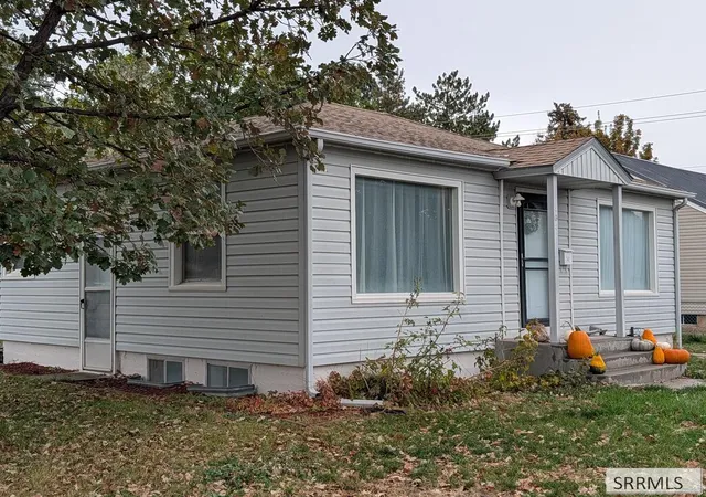 Single family home for sale at 404 E Pine St, Pocatello, ID 83201 | MLS# 2189839