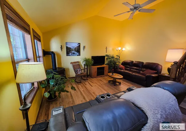 Photo 3 of Townhouse for sale at 2344 St Clair Rd #13, Idaho Falls, ID 83404 | MLS# 2189105 | Listing updated on 2026-09-16
