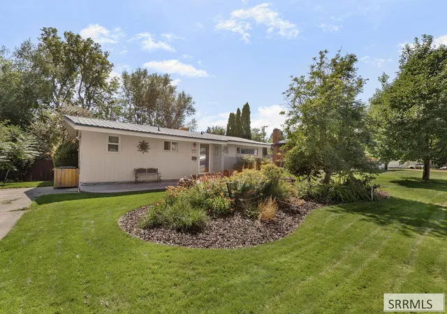Photo 1 of Single family home for sale at 1549 Westland Ave, Idaho Falls, ID 83402 | MLS# 2189400 | Listing updated on 2026-09-22