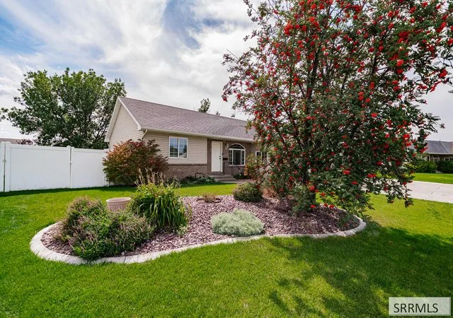 Photo 2 of Single family home for sale at 1268 Ashland Dr, Ammon, ID 83406 | MLS# 2189018 | Listing updated on 2026-09-04