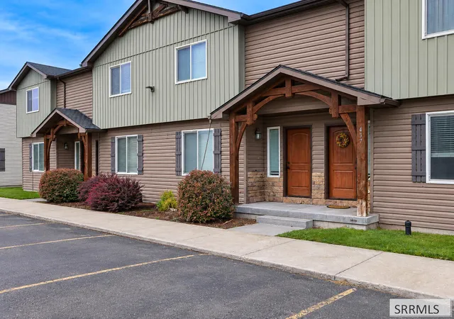 Photo 1 of Townhouse for sale at 435 Sunflower Rd, Rexburg, ID 83440 | MLS# 2189454 | Listing updated on 2026-10-23