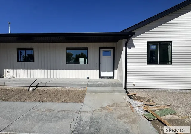 Photo 2 of Single family home for sale at 392 Oak St, Shelley, ID 83274 | MLS# 2189463 | Listing updated on 2026-10-12