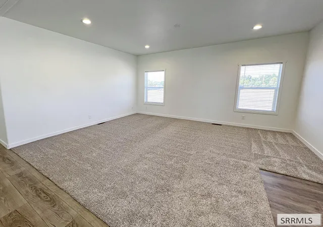 Photo 3 of Single family home for sale at 925 Cottage Ln, Blackfoot, ID 83221 | MLS# 2189137 | Listing updated on 2026-09-10