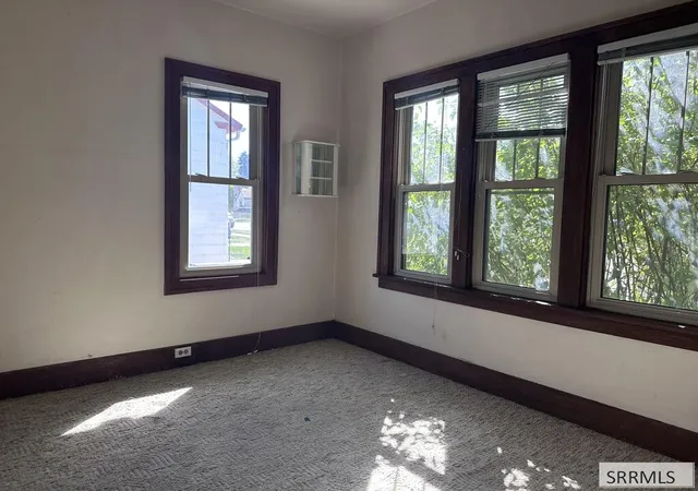 Photo 4 of Single family home for sale at 394 W 19th Street, Idaho Falls, ID 83402 | MLS# 2189183 | Listing updated on 2026-10-04