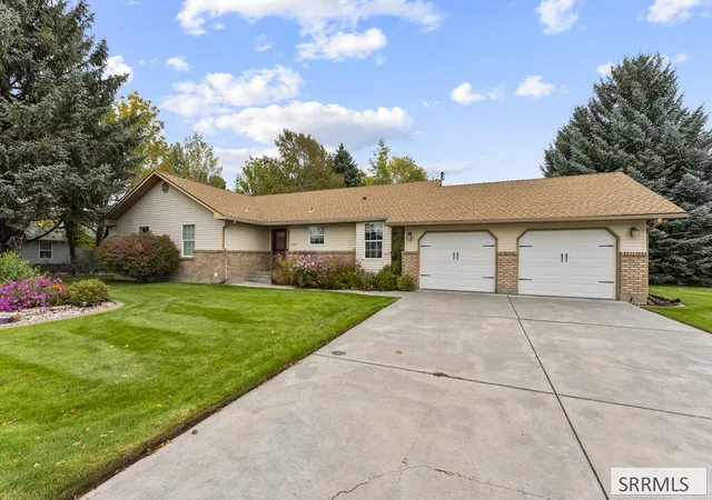 Photo 1 of Sale Pending at 1565 Newman Dr, Idaho Falls, ID 83402 | MLS# 2189805 | Listing updated on 2026-10-19