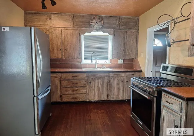 Photo 2 of Single family home for sale at 823 Randolph Ave, Pocatello, ID 83201 | MLS# 2189042 | Listing updated on 2026-09-05