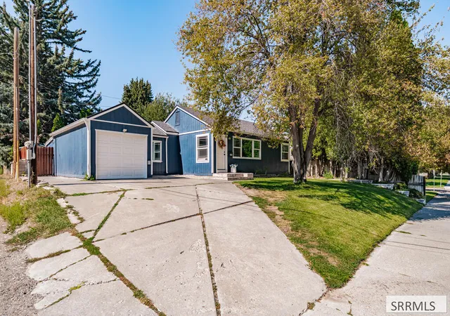 Photo 4 of Single family home for sale at 1640 S Boulevard, Idaho Falls, ID 83402 | MLS# 2189119 | Listing updated on 2026-09-10