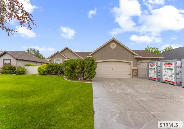 Photo 1 of Single family home for sale at 1917 Lexington Ave, Idaho Falls, ID 83404 | MLS# 2189362 | Listing updated on 2026-10-25