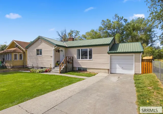 Photo 2 of Single family home for sale at 191 Lilac St, Blackfoot, ID 83221 | MLS# 2189426 | Listing updated on 2026-10-09