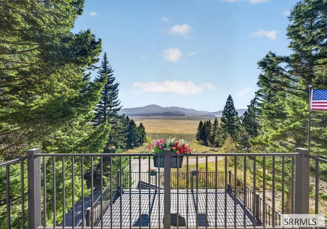 Photo 3 of Single family home for sale at 5138 Lakeview Dr, Island Park, ID 83429 | MLS# 2189351 | Listing updated on 2026-09-19