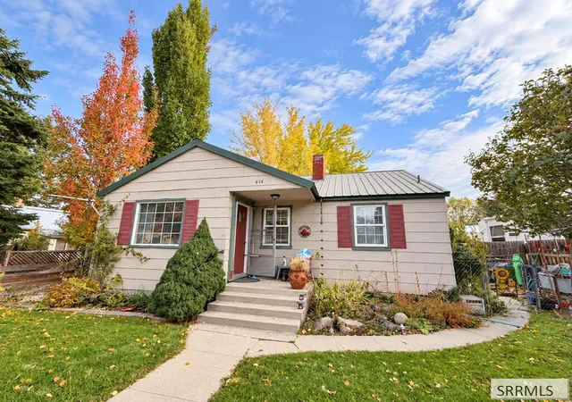 Single family home for sale at 614 Hope Ave, Salmon, ID 83467 | MLS# 2189836