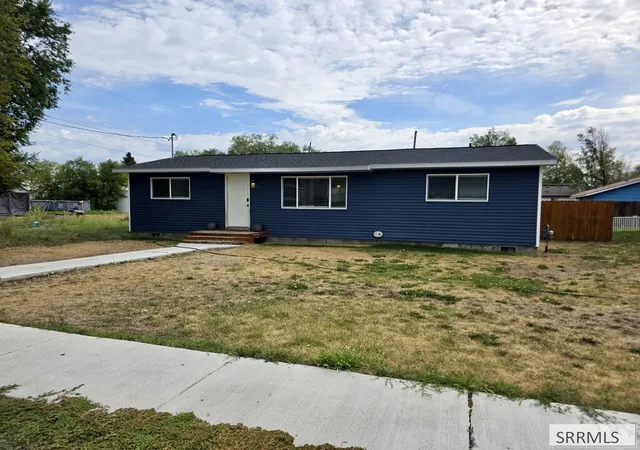 Single family home for sale at 660 S 2nd East, Saint Anthony, ID 83445 | MLS# 2188926