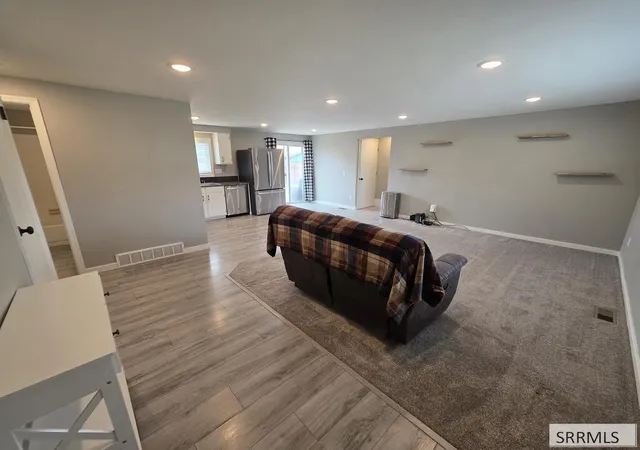 Photo 3 of Single family home for sale at 660 S 2nd East, Saint Anthony, ID 83445 | MLS# 2188926 | Listing updated on 2026-09-30