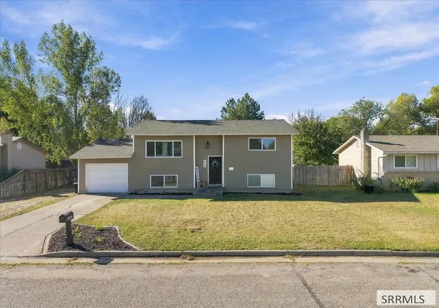 Photo 1 of Sale Pending at 3360 Circle S Dr, Idaho Falls, ID 83406 | MLS# 2189206 | Listing updated on 2026-10-16