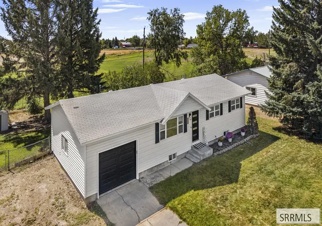 Photo 2 of Sale Pending at 344 Alexander Blvd, Blackfoot, ID 83221 | MLS# 2189055 | Listing updated on 2026-09-14