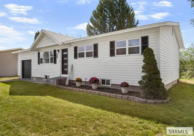 Photo 3 of Sale Pending at 344 Alexander Blvd, Blackfoot, ID 83221 | MLS# 2189055 | Listing updated on 2026-09-14