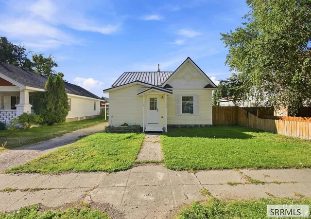 Photo 1 of Single family home for sale at 238 West 1st N, Saint Anthony, ID 83445 | MLS# 2189107 | Listing updated on 2026-09-10
