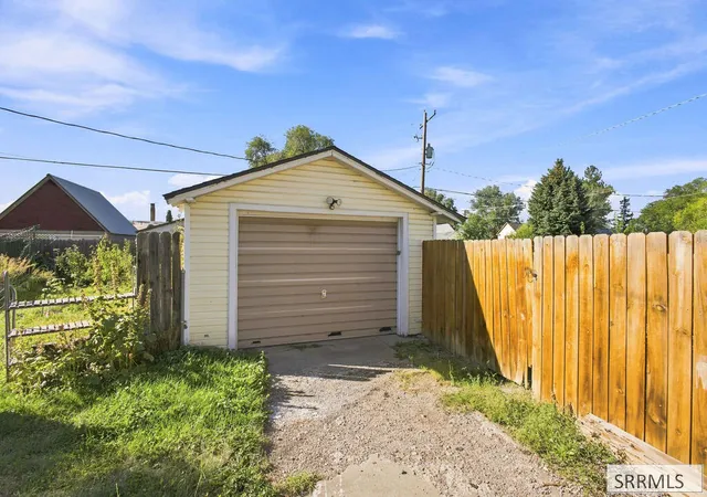 Photo 4 of Single family home for sale at 238 West 1st N, Saint Anthony, ID 83445 | MLS# 2189107 | Listing updated on 2026-09-10