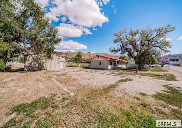 Photo 2 of Sale Pending at 3954 N Gateway Dr, Pocatello, ID 83204 | MLS# 2189261 | Listing updated on 2026-10-01
