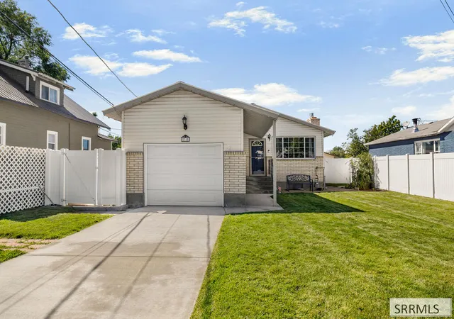 Photo 2 of Single family home for sale at 71 N 3rd West, Rexburg, ID 83440 | MLS# 2189134 | Listing updated on 2026-09-11