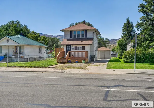 Photo 1 of Single family home for sale at 1005 S 4th Avenue, Pocatello, ID 83201 | MLS# 2189073 | Listing updated on 2026-09-08