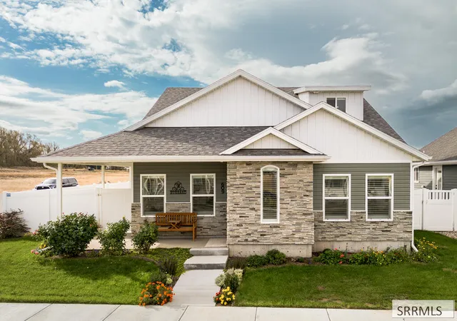 Single family home for sale at 609 Aurora, Pocatello, ID 83202 | MLS# 2189430