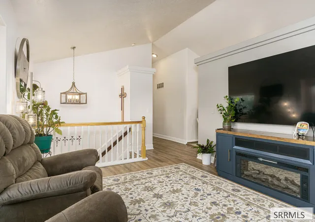 Photo 4 of Single family home for sale at 2387 Gail Dr, Pocatello, ID 83201 | MLS# 2189104 | Listing updated on 2026-09-10