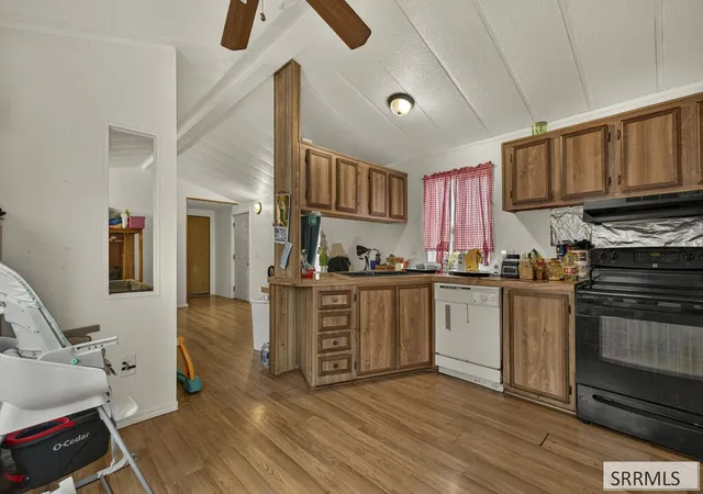Photo 4 of Manufactured home for sale at 1807 Pinewood Dr, Idaho Falls, ID 83401 | MLS# 2188941 | Listing updated on 2026-09-15