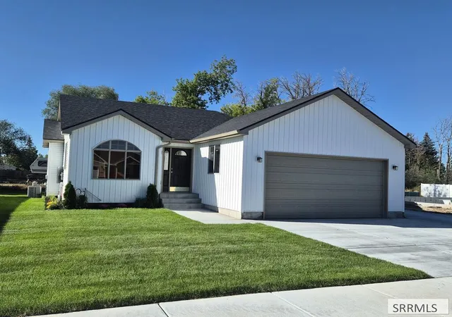 Photo 1 of Single family home for sale at 1069 Harris Loop, Blackfoot, ID 83221 | MLS# 2189066 | Listing updated on 2026-09-16