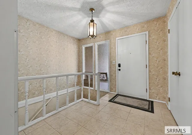 Photo 2 of Single family home for sale at 2265 Malibu Dr, Idaho Falls, ID 83404 | MLS# 2189213 | Listing updated on 2026-10-27