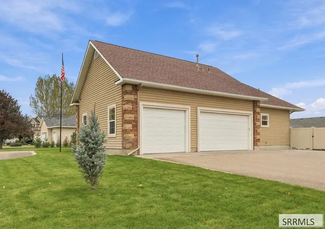 Photo 4 of Single family home for sale at 769 Katie Ct, Ammon, ID 83406 | MLS# 2189838 | Listing updated on 2026-10-14