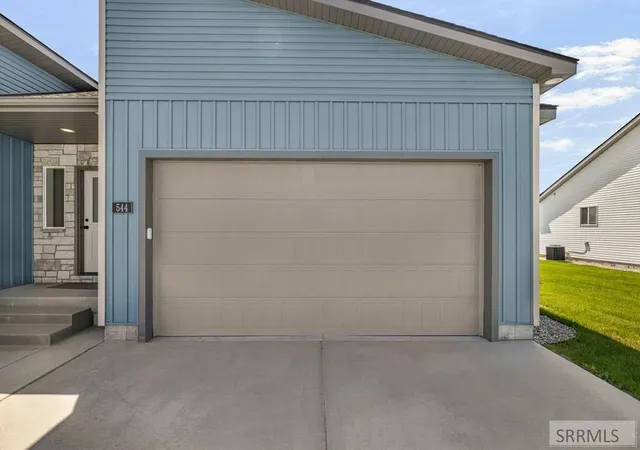 Photo 3 of Single family home for sale at 544 Abigail Ln, Shelley, ID 83274 | MLS# 2188978 | Listing updated on 2026-09-09