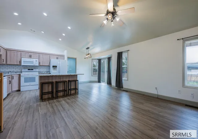 Photo 3 of Single family home for sale at 4184 E Aschli Ln, Idaho Falls, ID 83406 | MLS# 2189829 | Listing updated on 2026-10-14
