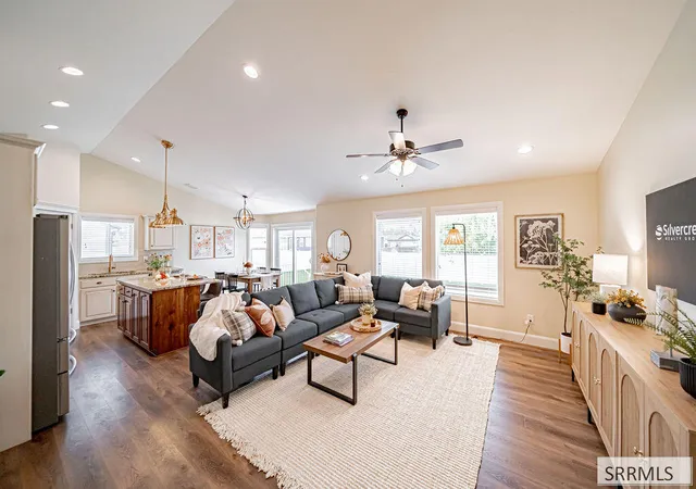 Photo 3 of Single family home for sale at 3002 Golden Rod Dr, Idaho Falls, ID 83401 | MLS# 2189827 | Listing updated on 2026-10-28