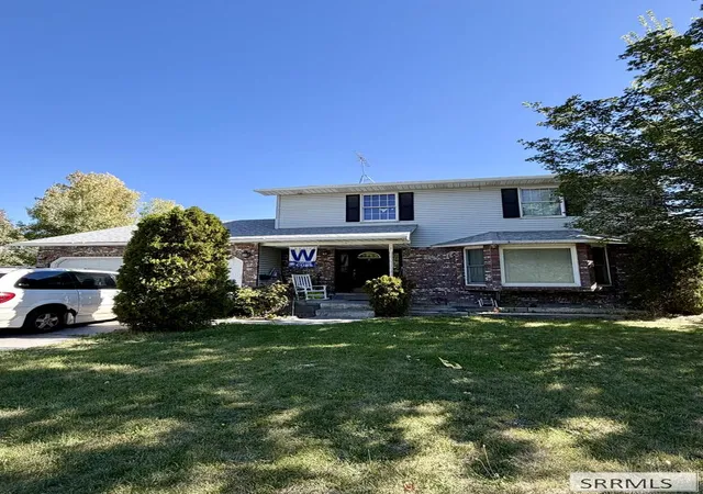 Photo 2 of Single family home for sale at 2379 Hoopes Ave, Idaho Falls, ID 83404 | MLS# 2188995 | Listing updated on 2026-09-17
