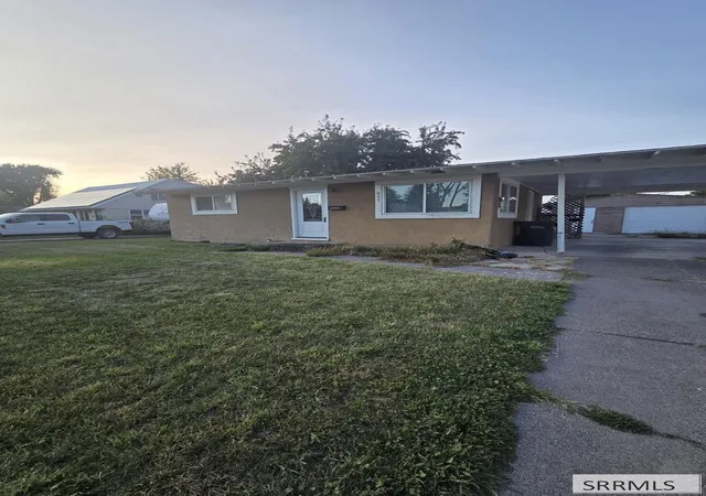 Photo 1 of Single family home for sale at 957 Quincy St, Idaho Falls, ID 83401 | MLS# 2189090 | Listing updated on 2026-09-09