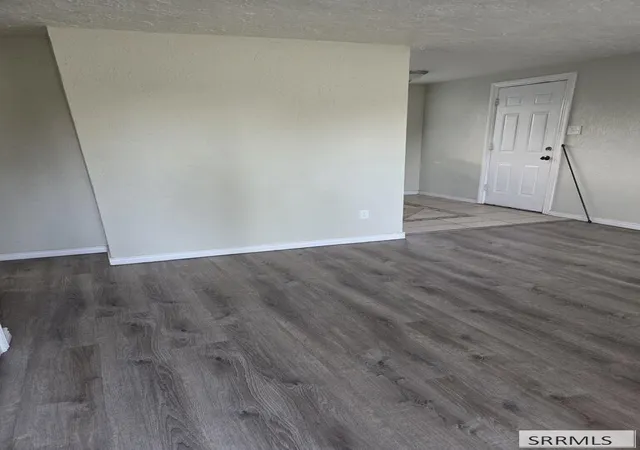 Photo 2 of Single family home for sale at 957 Quincy St, Idaho Falls, ID 83401 | MLS# 2189090 | Listing updated on 2026-10-05