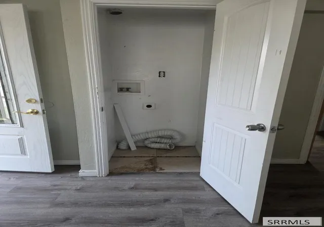 Photo 4 of Single family home for sale at 957 Quincy St, Idaho Falls, ID 83401 | MLS# 2189090 | Listing updated on 2026-10-05