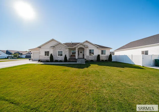 Photo 3 of Single family home for sale at 3700 E Koda Way, Idaho Falls, ID 83401 | MLS# 2189772 | Listing updated on 2026-10-10
