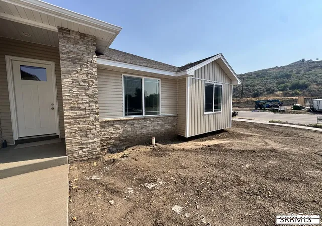 Photo 2 of Single family home for sale at 355 Skyline Peak Loop, Inkom, ID 83245 | MLS# 2188950 | Listing updated on 2026-09-02