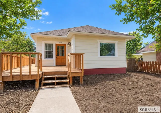 Single family home for sale at 140 N Lincoln Ave, Pocatello, ID 83204 | MLS# 2189353