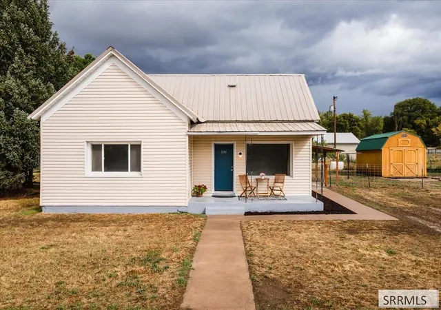 Photo 2 of Single family home for sale at 190 W 300 North, Malad City, ID 83252 | MLS# 2189326 | Listing updated on 2026-10-21