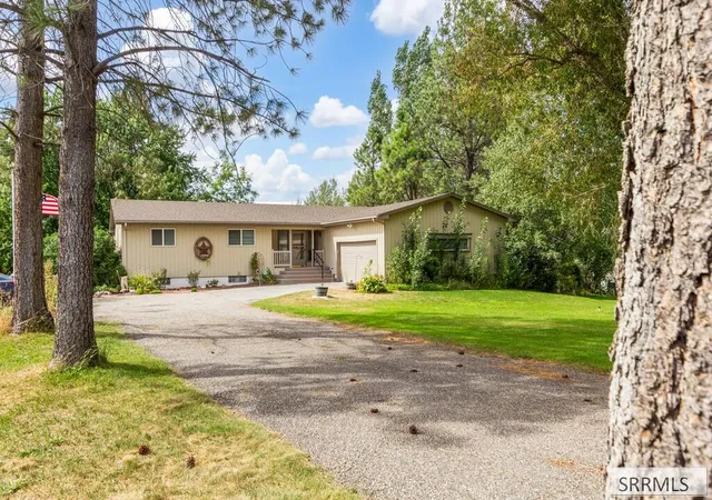 Single family home for sale at 255 N 55 West, Idaho Falls, ID 83402 | MLS# 2189001