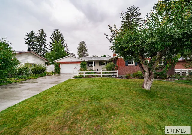 Photo 3 of Sale Pending at 1131 Atlantic St, Idaho Falls, ID 83404 | MLS# 2189331 | Listing updated on 2026-10-19
