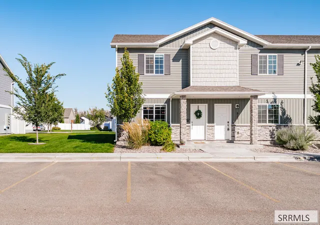 Photo 2 of Townhouse for sale at 511 Trails End, Idaho Falls, ID 83402 | MLS# 2189069 | Listing updated on 2026-09-08