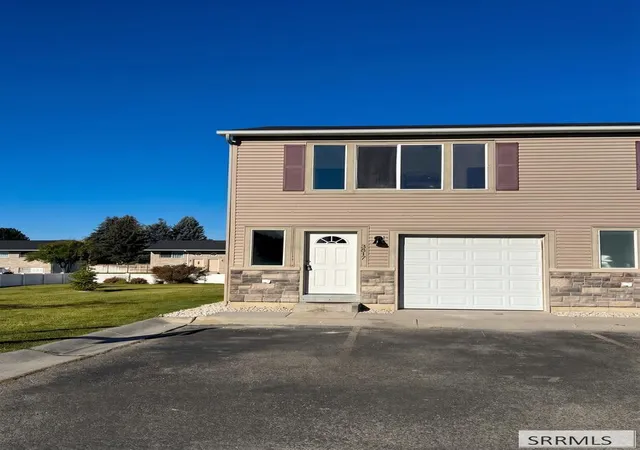 Photo 1 of Sale Pending at 3517 Greenfield Dr, Ammon, ID 83406 | MLS# 2189507 | Listing updated on 2026-10-26