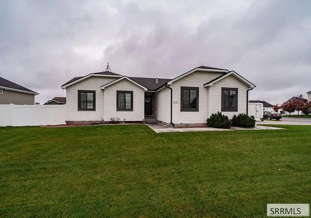 Photo 1 of Single family home for sale at 3203 N Kodiak Ln, Idaho Falls, ID 83401 | MLS# 2189825 | Listing updated on 2026-10-14