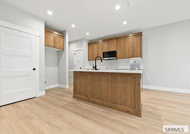 Photo 3 of Townhouse for sale at 4787 Hazen Dr, Idaho Falls, ID 83406 | MLS# 2189471 | Listing updated on 2026-10-26