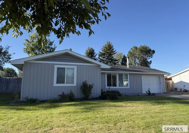 Photo 2 of Sale Pending at 726 Wildrose Ln, Blackfoot, ID 83221 | MLS# 2189124 | Listing updated on 2026-09-13